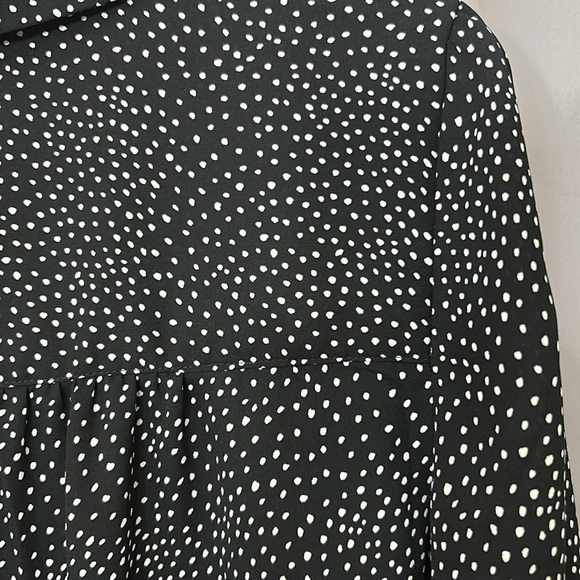 H&M Black and White Polka-dot Long Sleeve Button Down Blouse. Size 12. - Picture 5 of 11